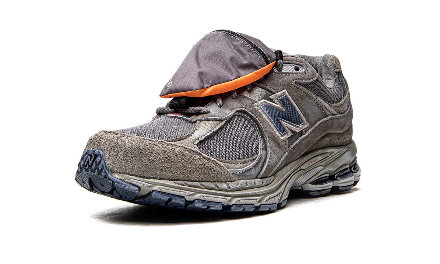 2002R "Grey Pouch" M2002RVA