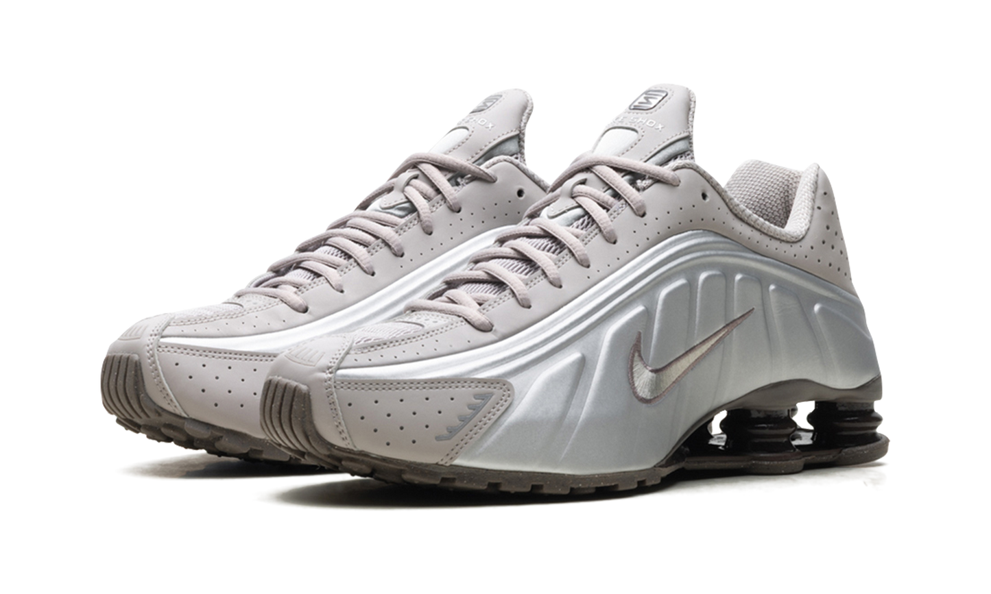 Shox R4 "Cave Stone" HQ1988 200