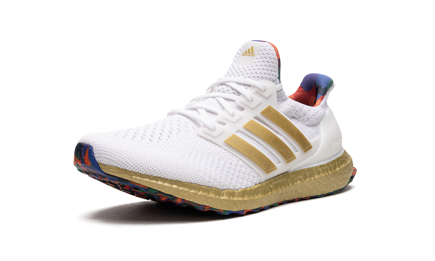 ULTRABOOST 5.0 DNA TITLE MNS WMNS HP7425