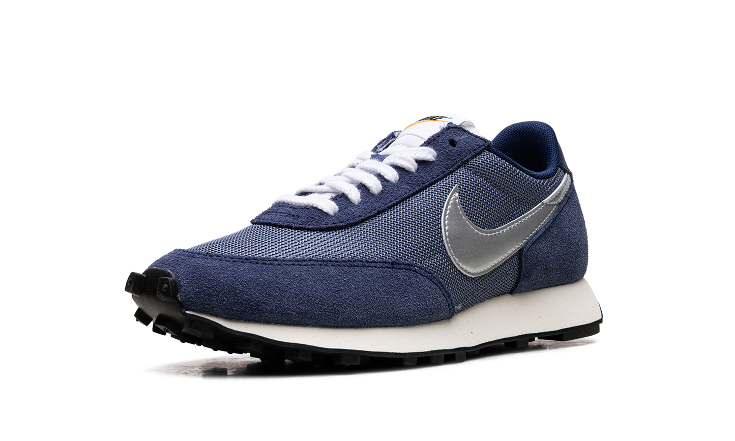 Daybreak SP "Blue Void / Diffused Blue" BV7725 401