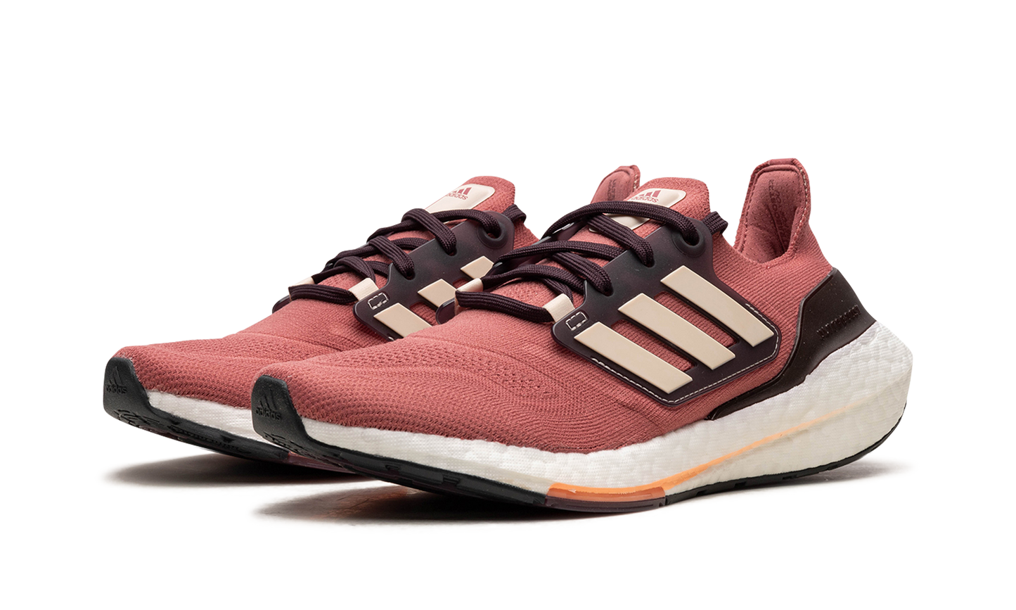 ULTRABOOST 22 WMNS "Wonder Red Bliss Orange"