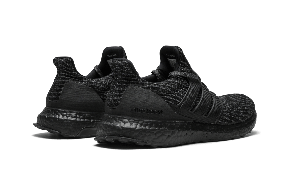 Ultraboost "Triple Black"