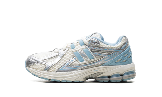 1906R GS "Silver Metallic Chrome Blue" GC1906EW