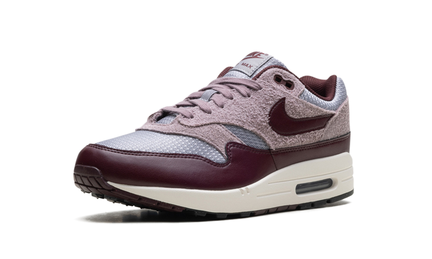 Air Max 1 ESS PRM "CEMENT GREY/BURGUNDY CRUSH" FQ7327 001