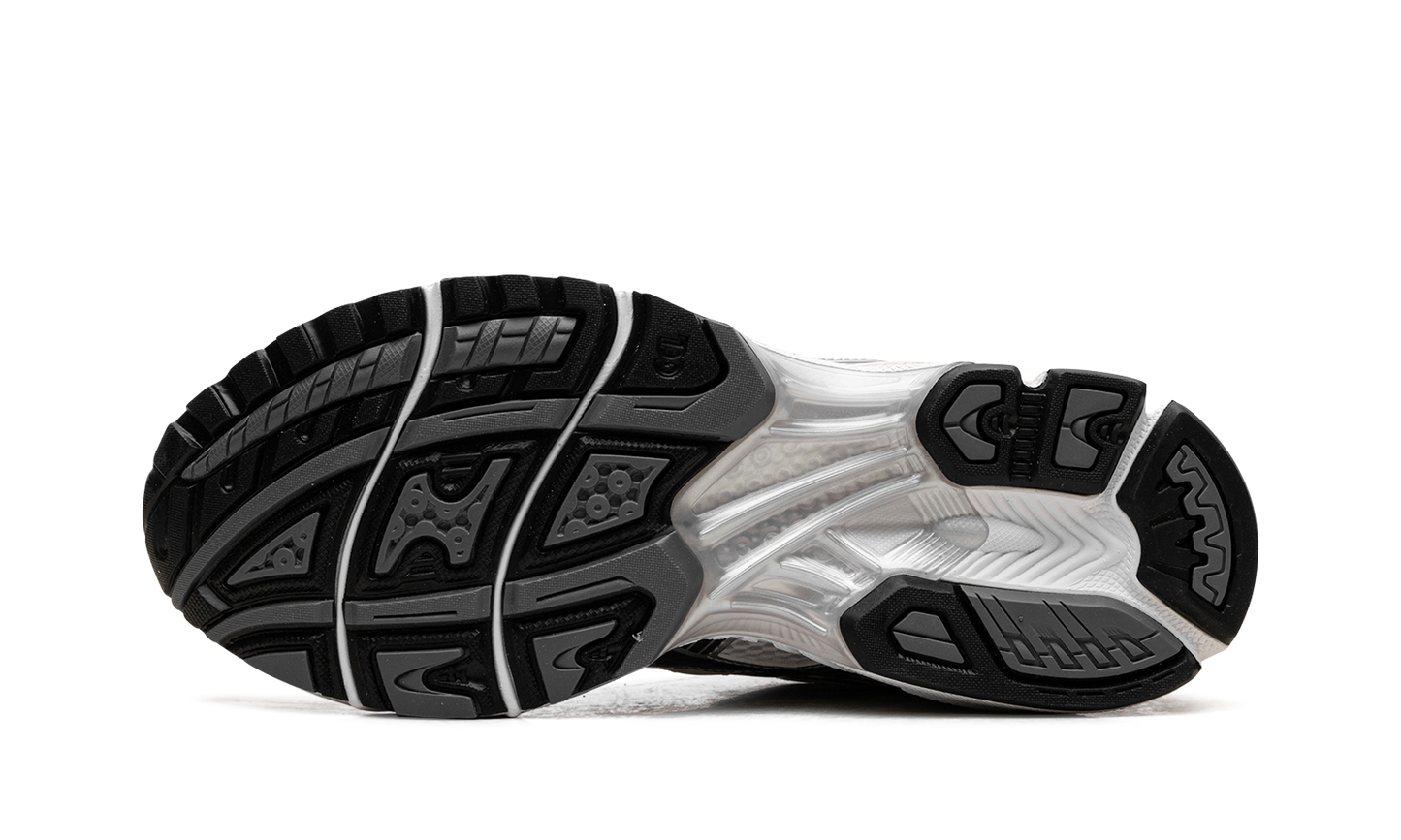 Gel-Kayano 14 "White Graphite Grey" 1203A537 110