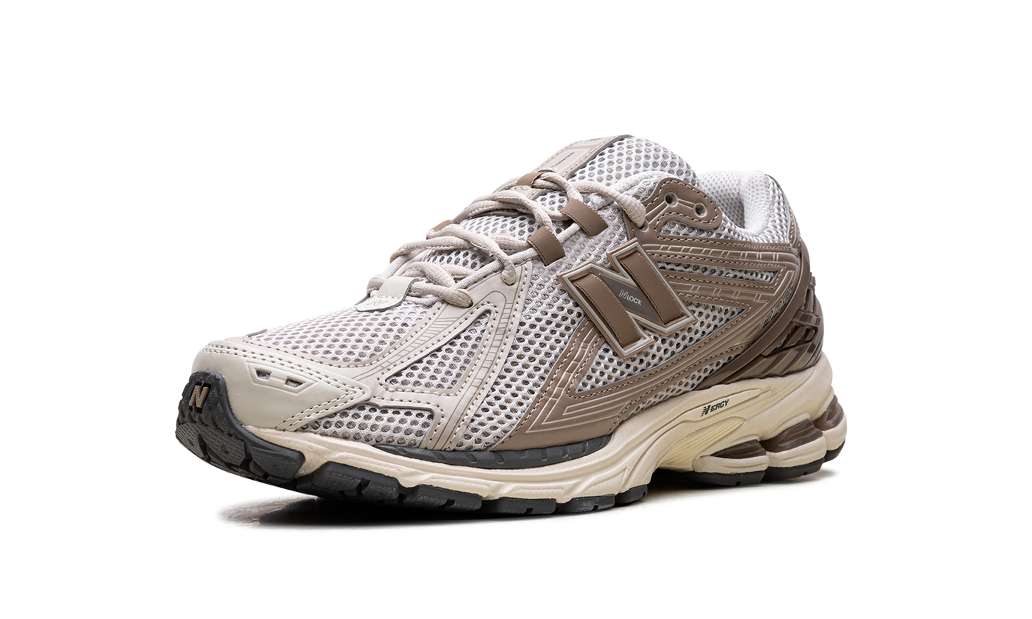 1906R "Beige Vachetta" M1906RZB