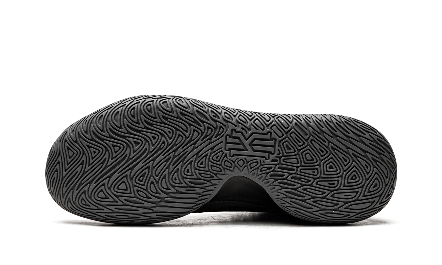 Kyrie Flytrap V CZ4100 003