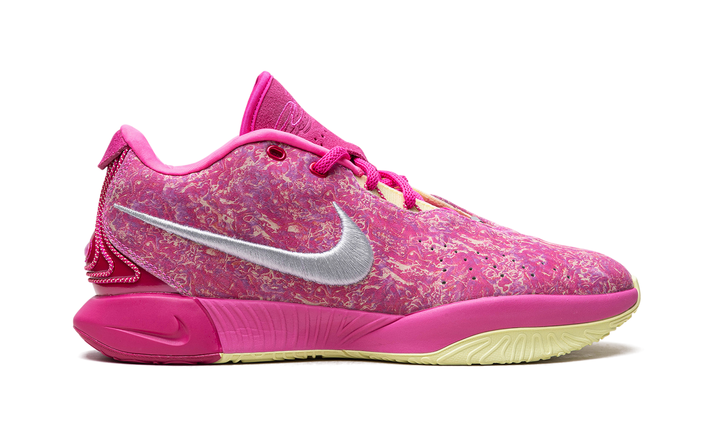 LeBron 21 "The World Is Your Oyster" HF0700 900