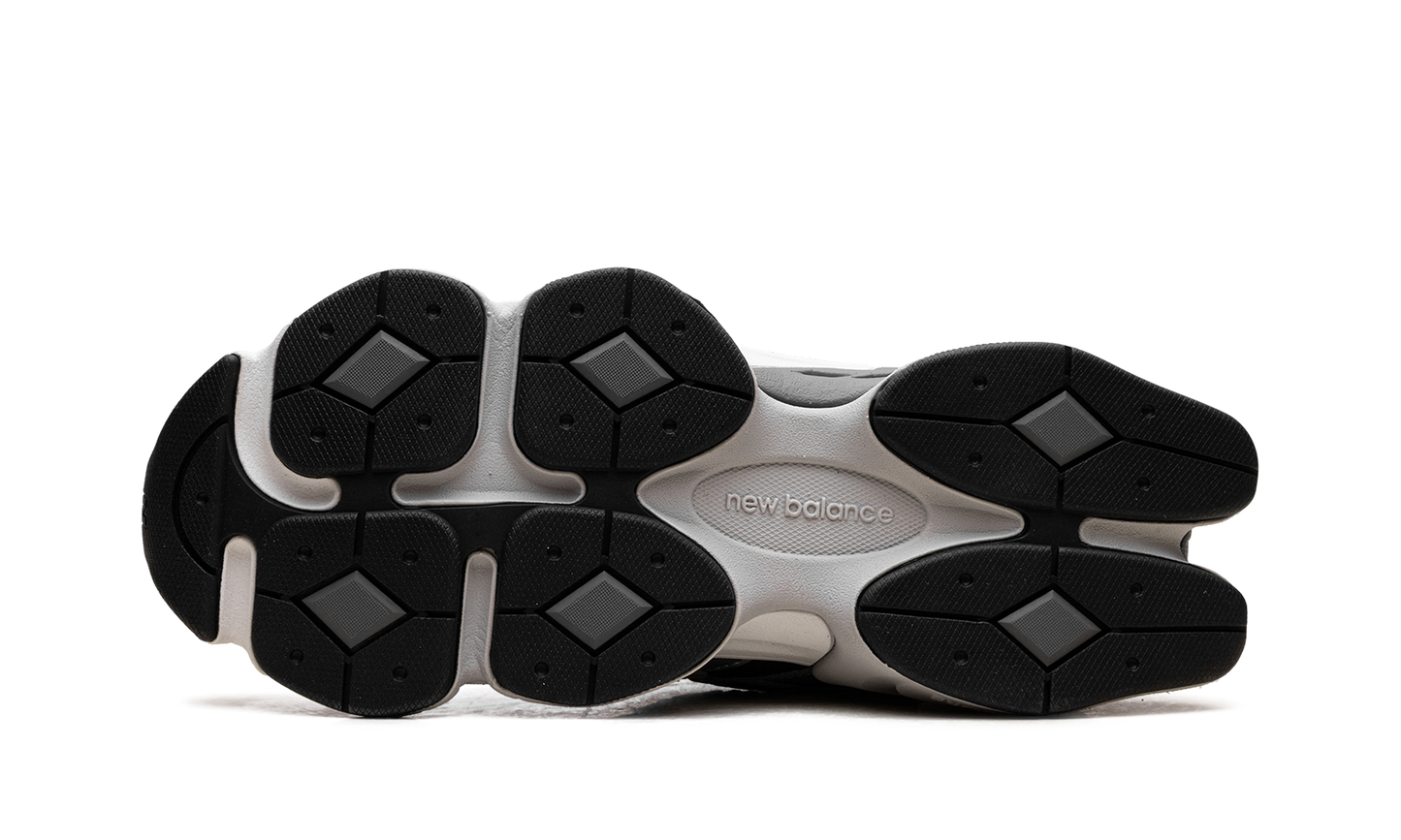 9060 "Shoe Palace Metallic" U9060SP