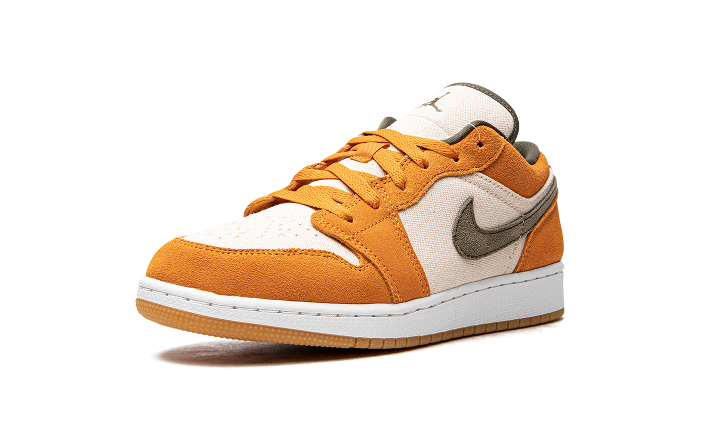 Air Jordan 1 Low SE GS "Light Curry" DJ0342 102