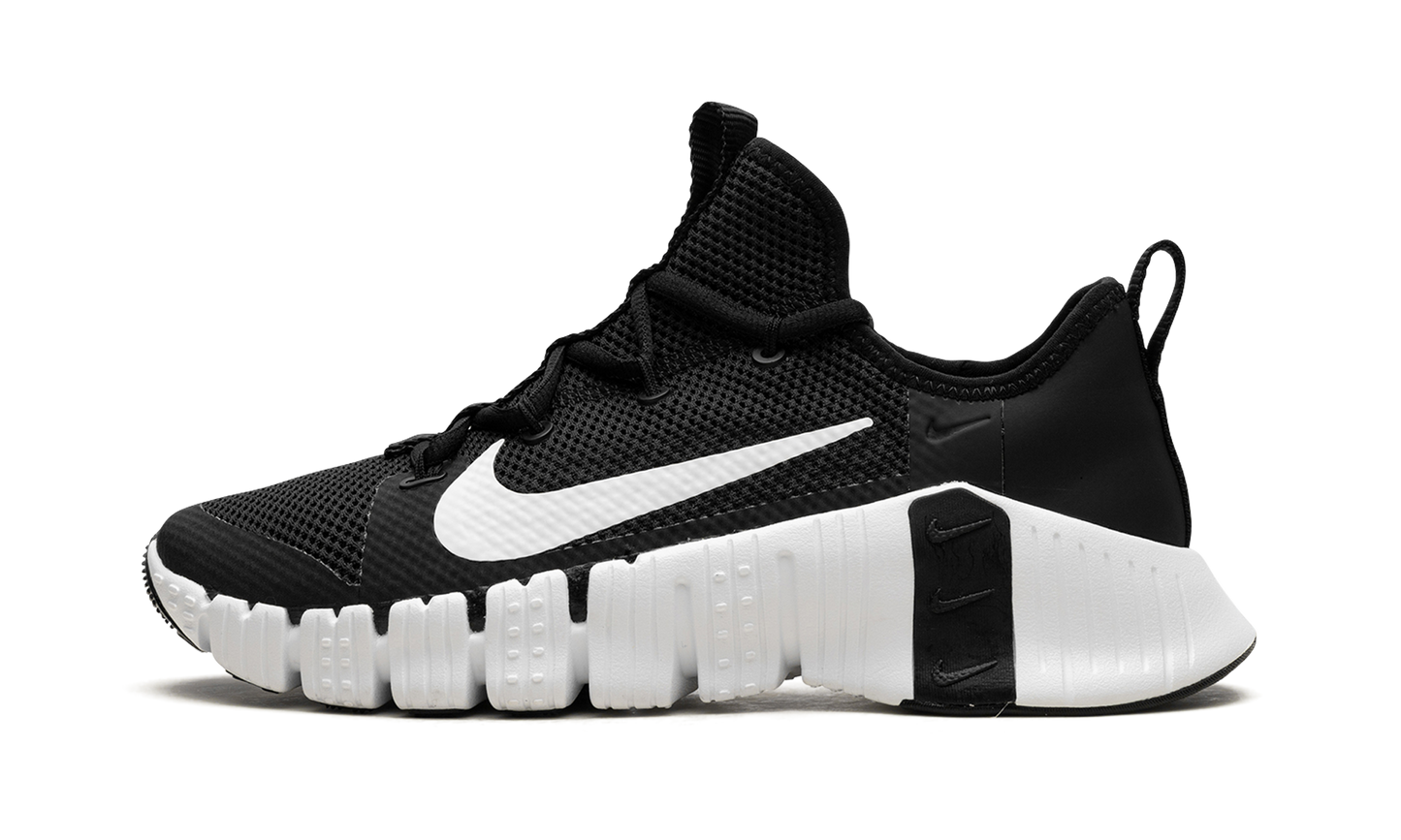 FREE METCON 3 WMNS "Black / White" CJ6314 010