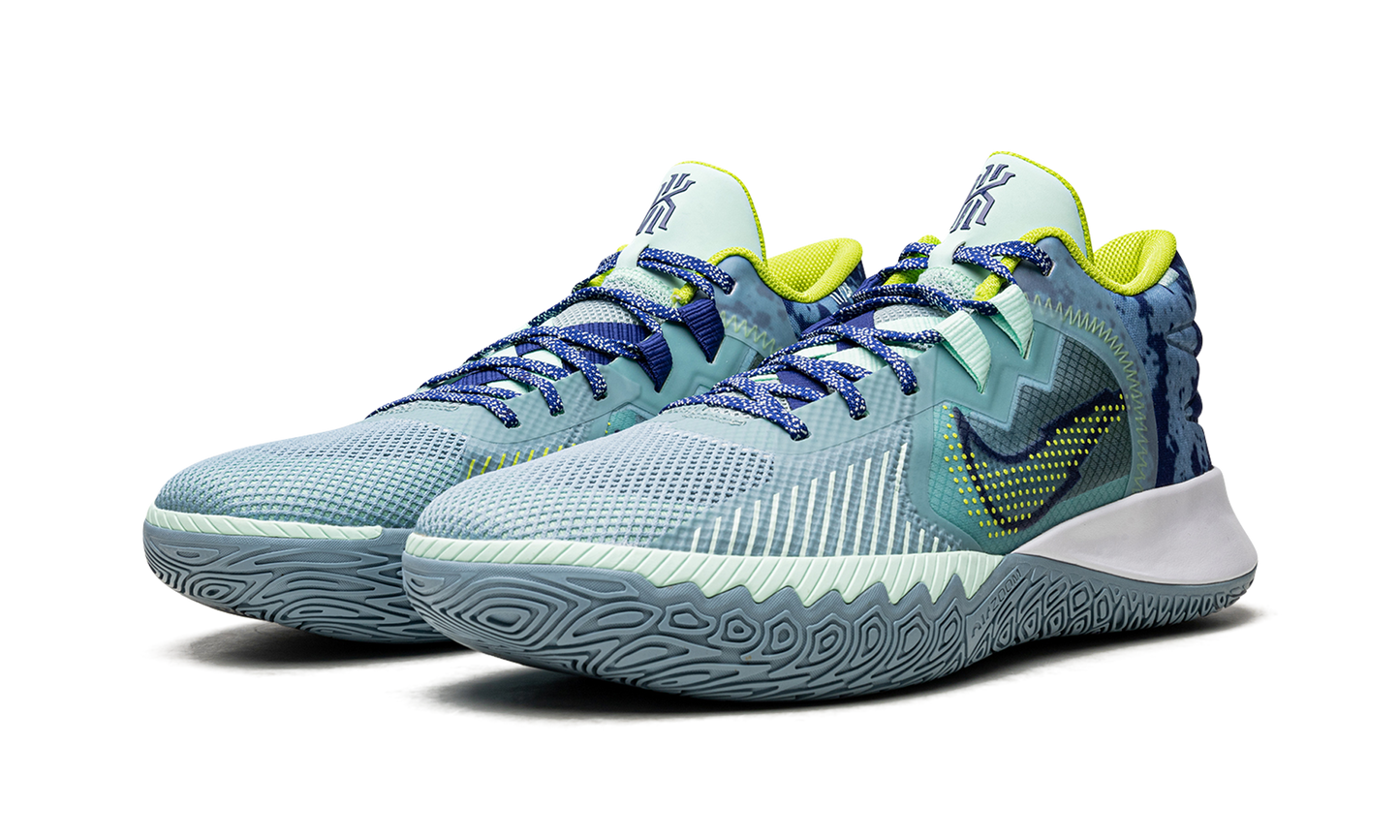 Kyrie Flytrap V CZ4100 300