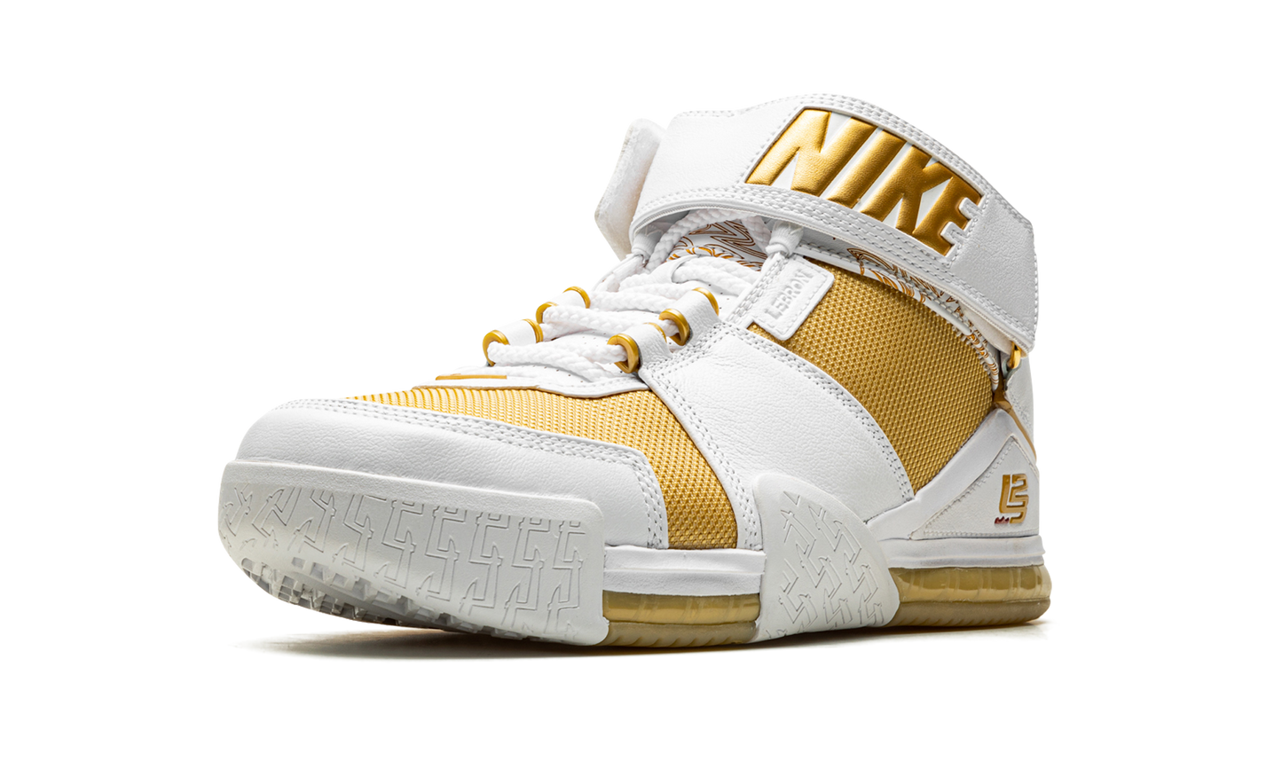 LeBron 2 "Maccabi Tel Aviv" DJ4892 100