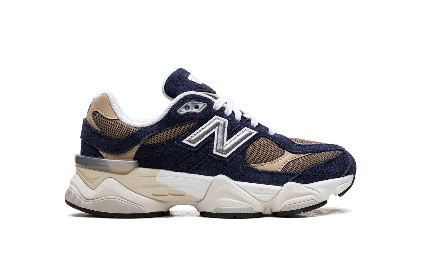 9060 GS "Navy Mushroom" GC9060BF