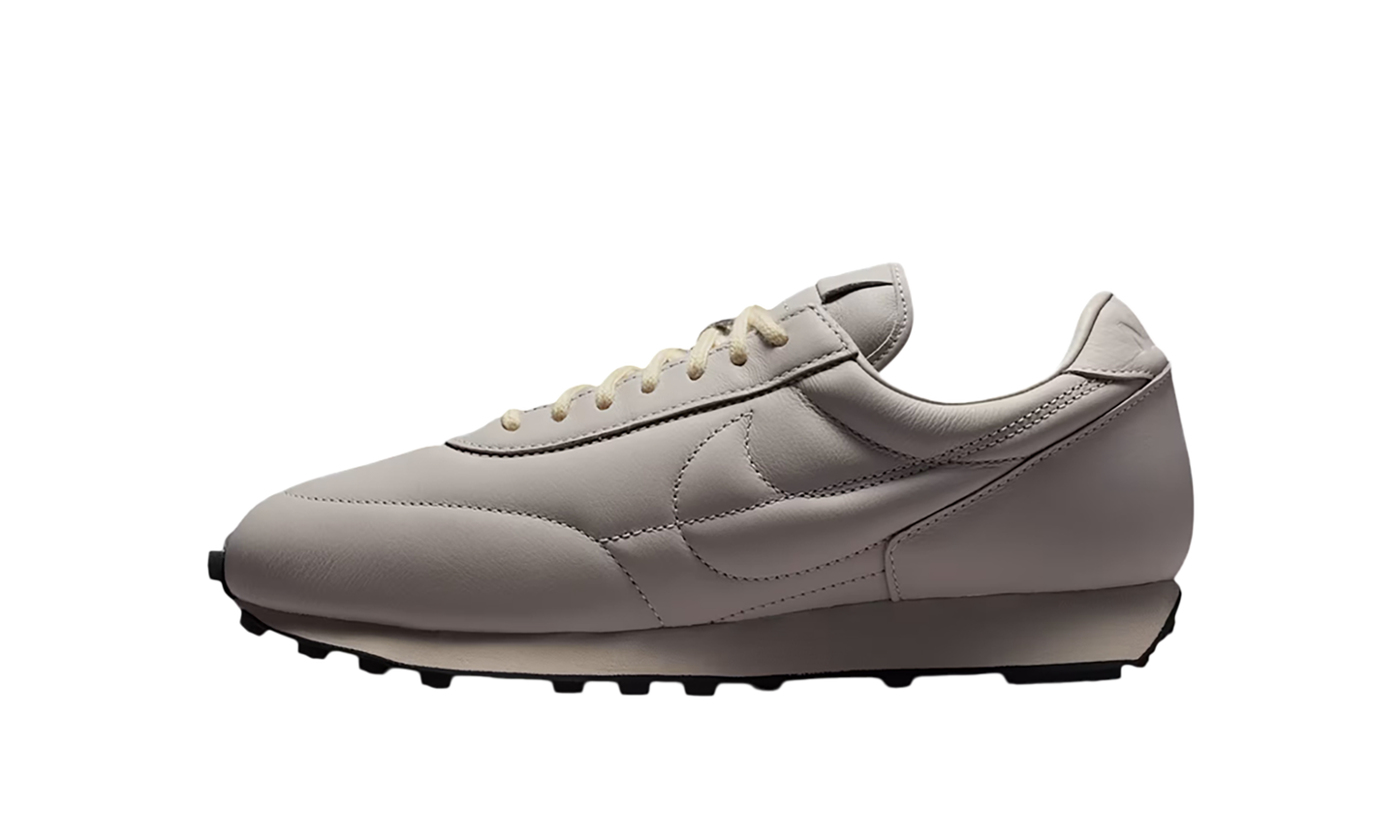 Daybreak "Moon Particle / Light Bone" IO4865 020