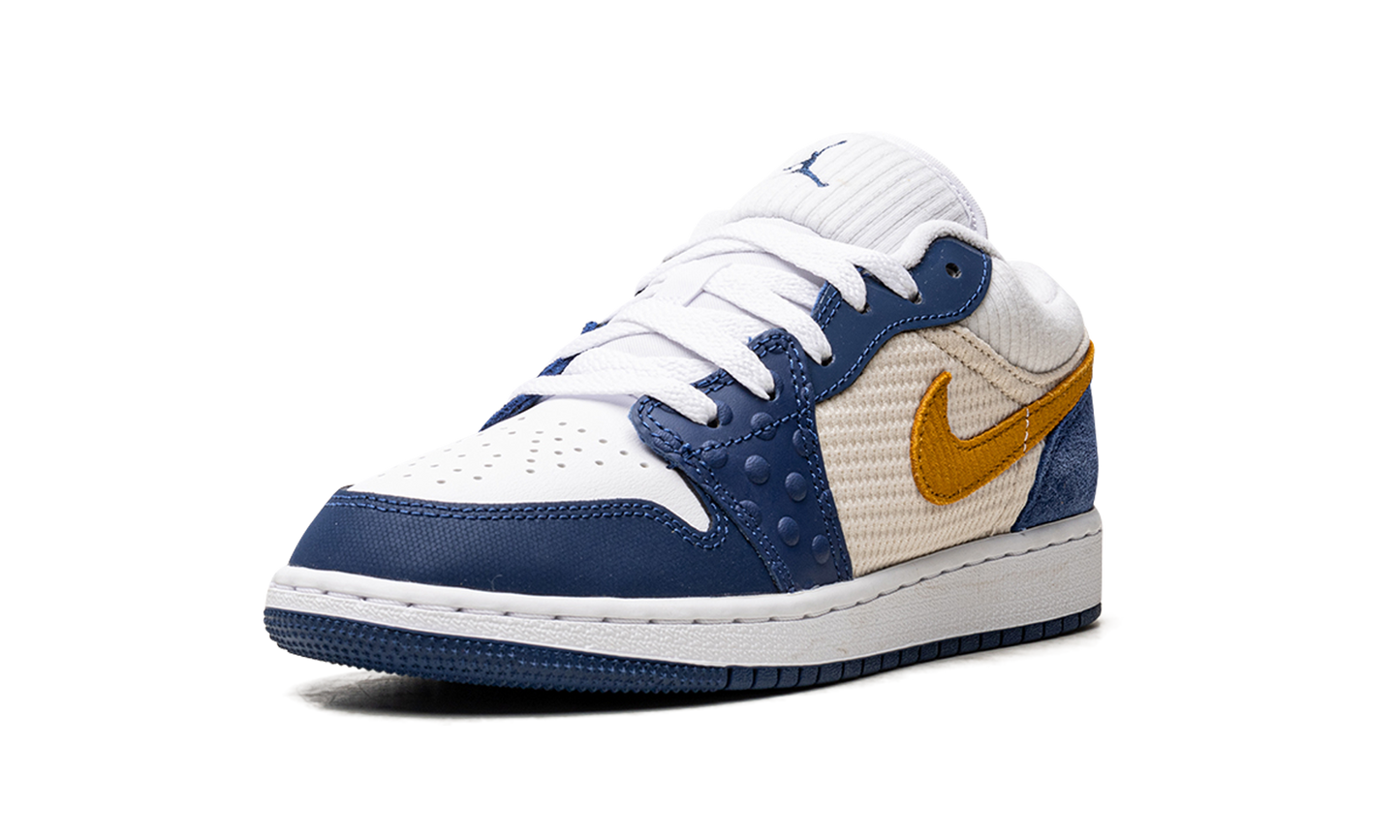 Air Jordan 1 Low GS "Messy Room" DR6960 400