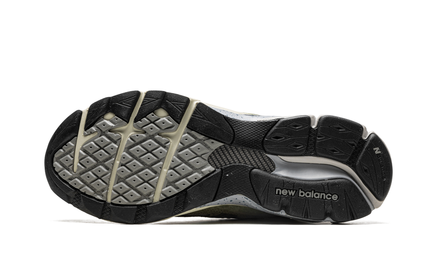 990 V3 "Patta" M990PP3