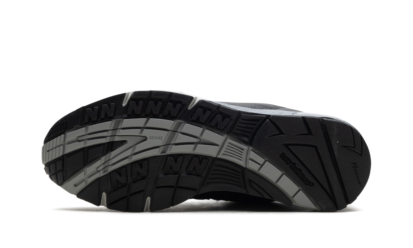 991 "Harris Tweed - Black/Grey" M991DJ