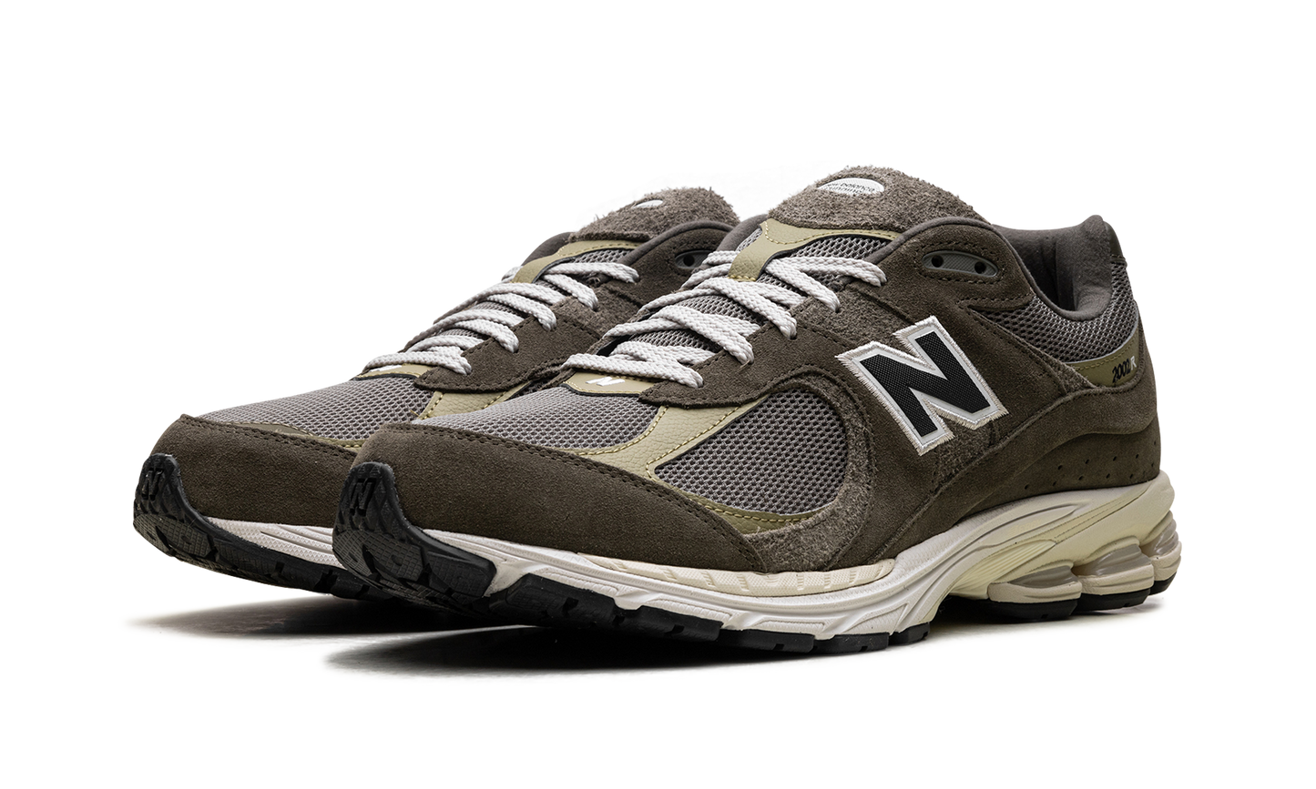 2002R "Zalando Exclusive Olive" M2002RZD