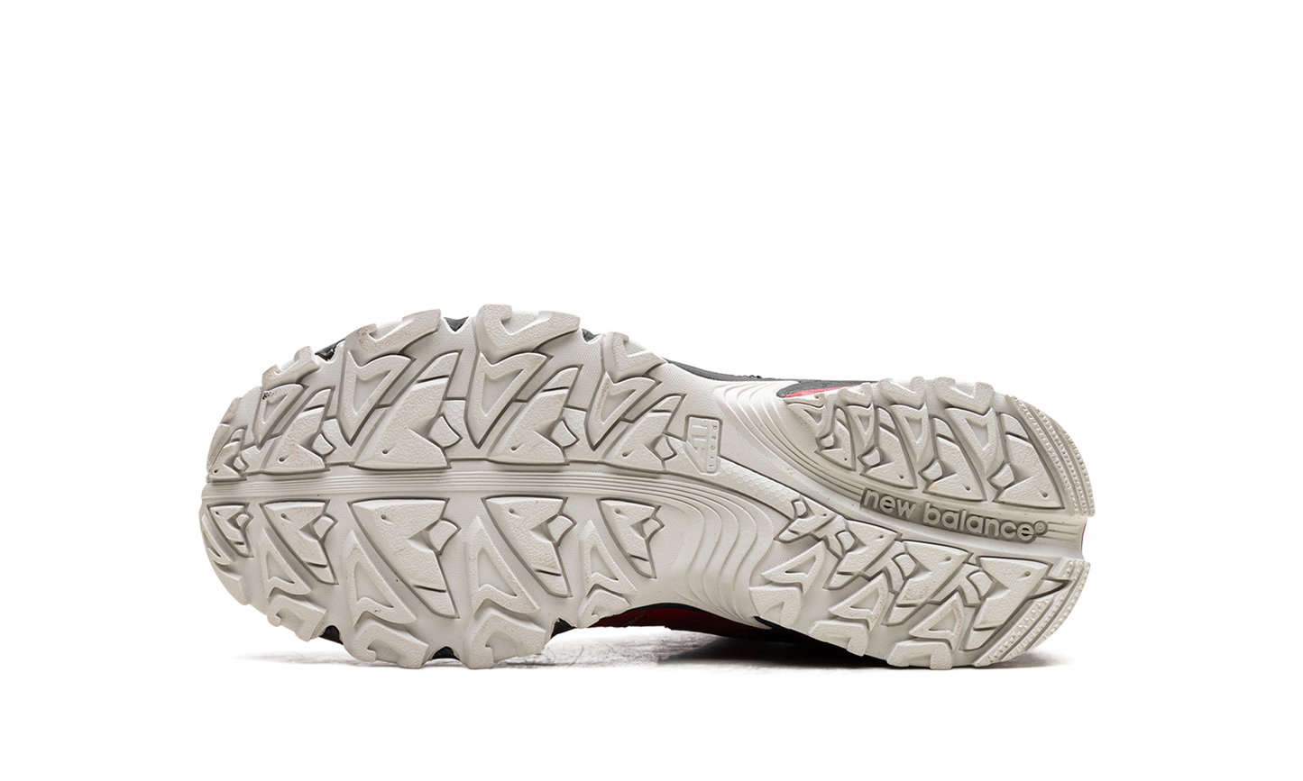 610 GS "Red / Black / White"