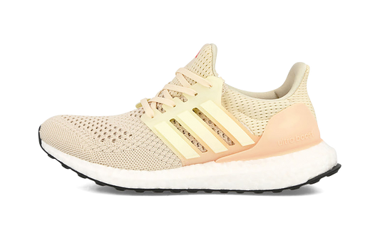 ULTRABOOST 1.0 WMNS "Ecru Tint / Semi Coral Fusion" HQ4208