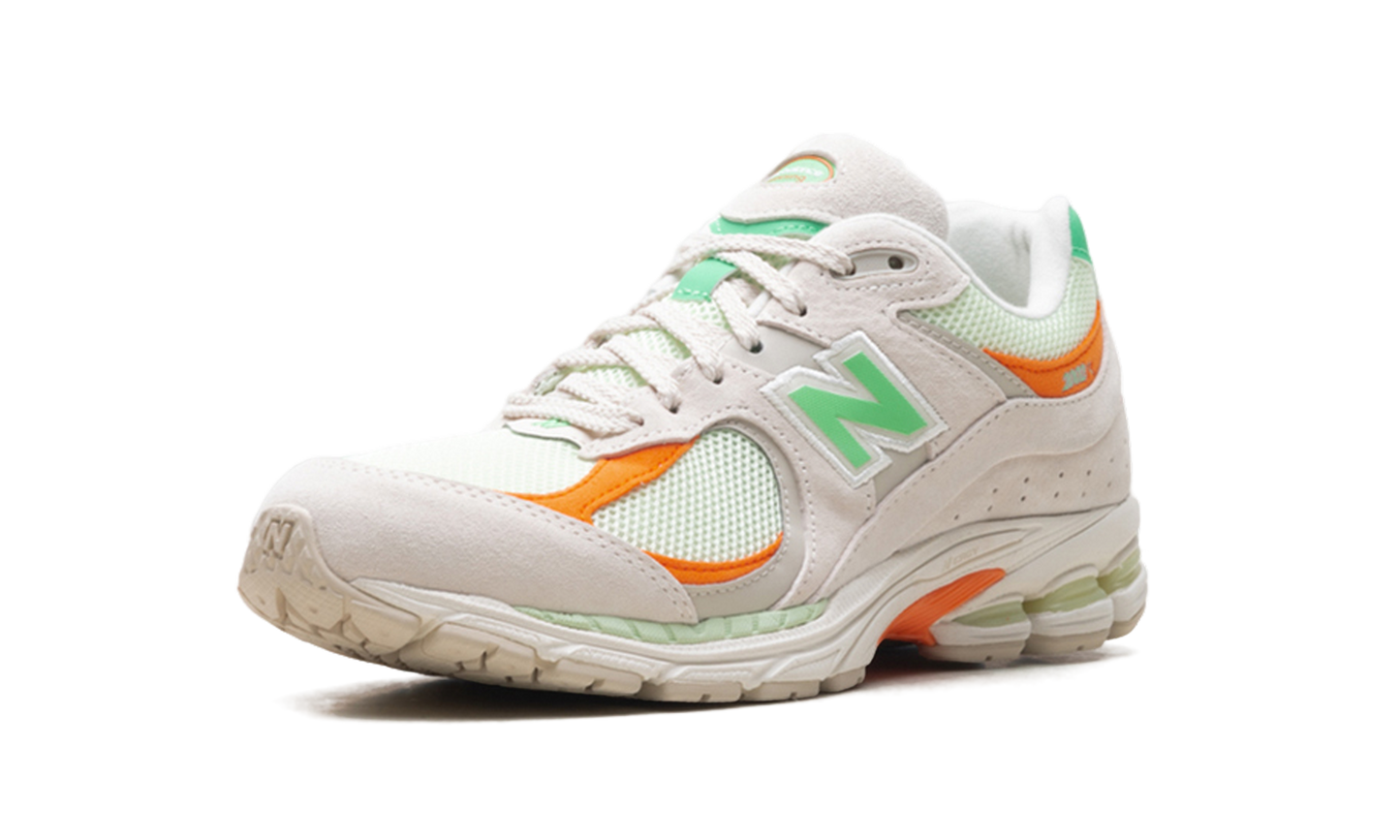 2002R "Green Apple" U2002RZD