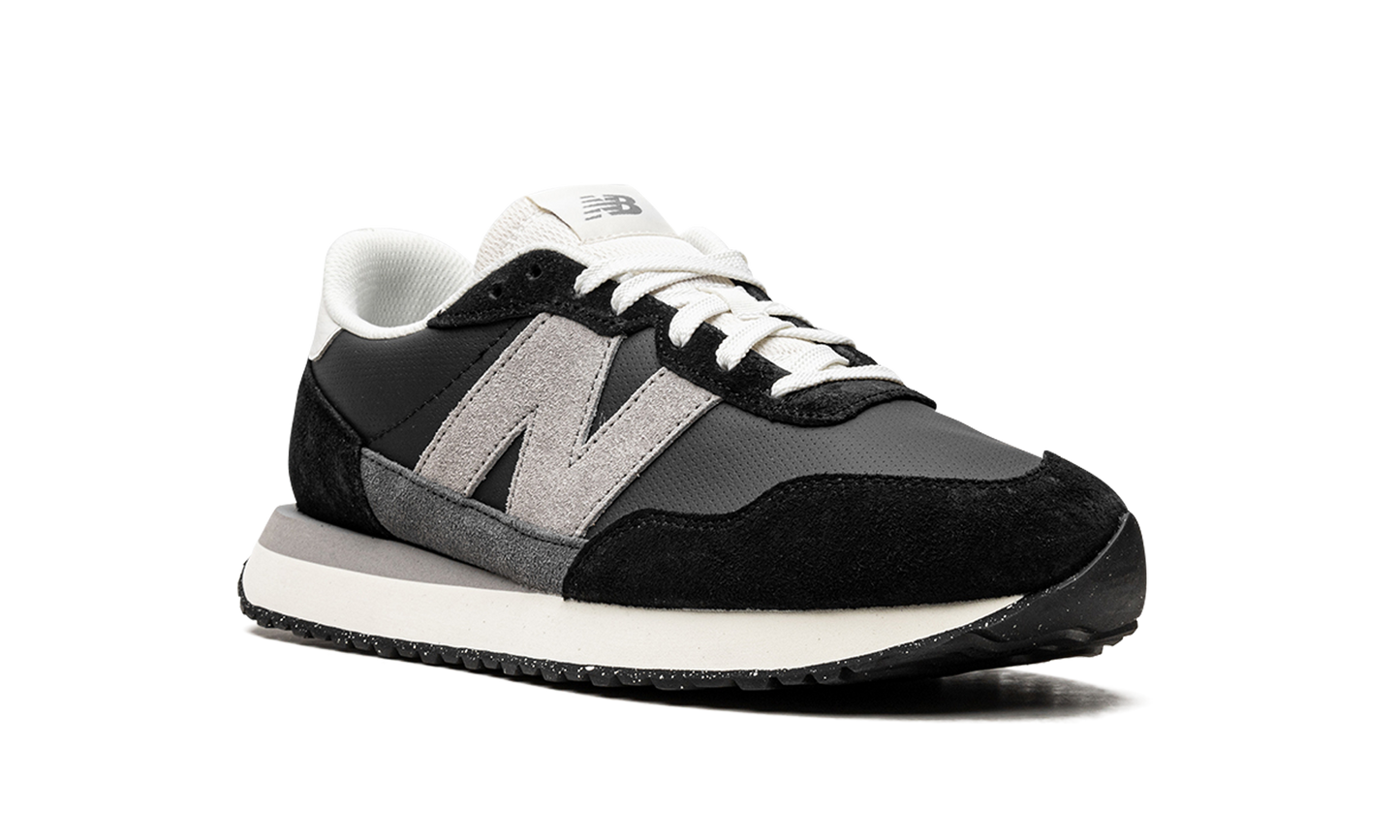 237v1 "Black/Grey/White" MS237RC