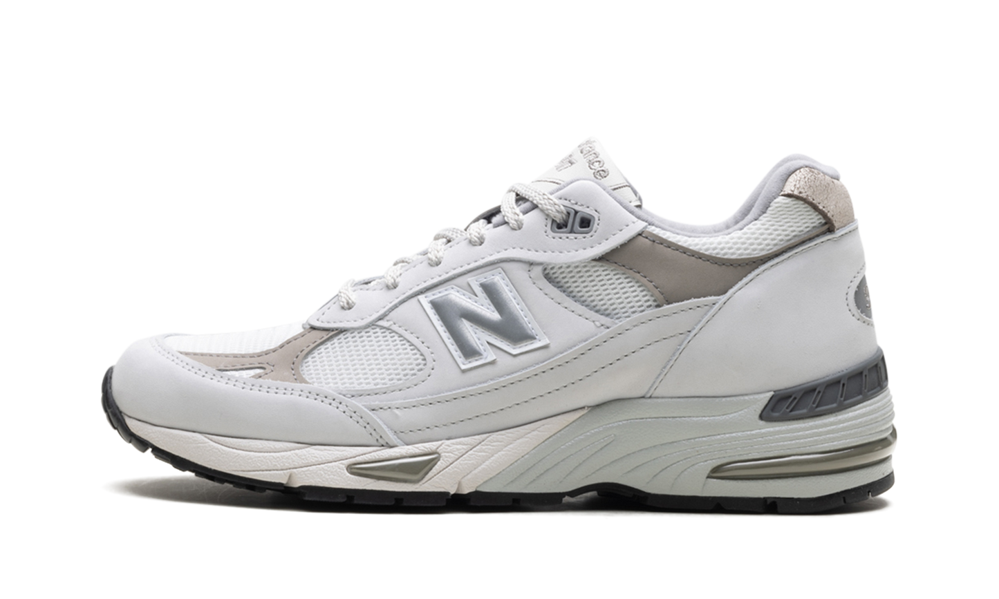 991 "Made In UK - Star White" M991FLB