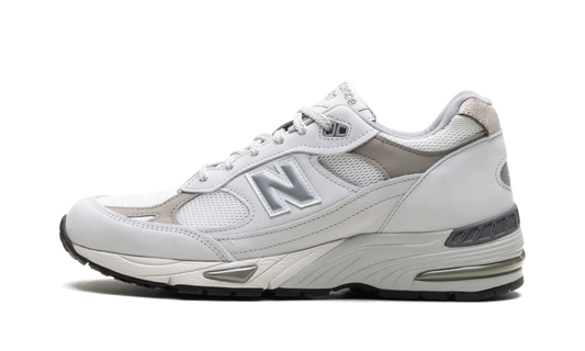 991 "Made In UK - Star White" M991FLB