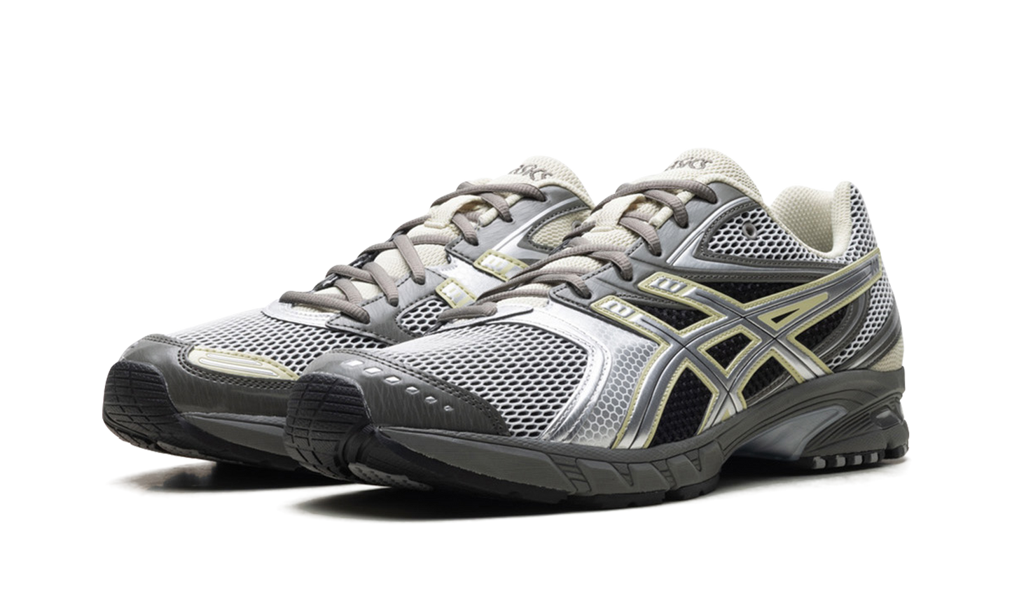 Gel-DS Trainer 14 "Truffle Grey Pure Silver" 1203A607 020