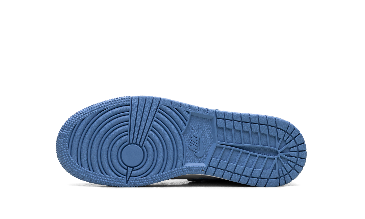 Jordan 1 Low SE GS "Legend Blue Patent" FZ3929 114