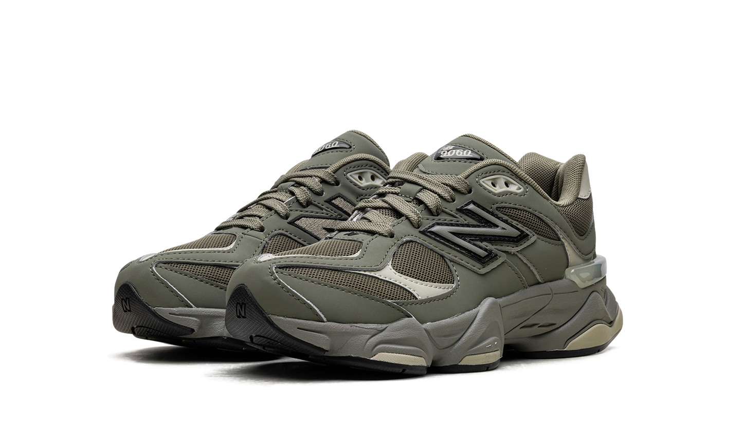 9060 GS "Dark Olivine" GC9060GD