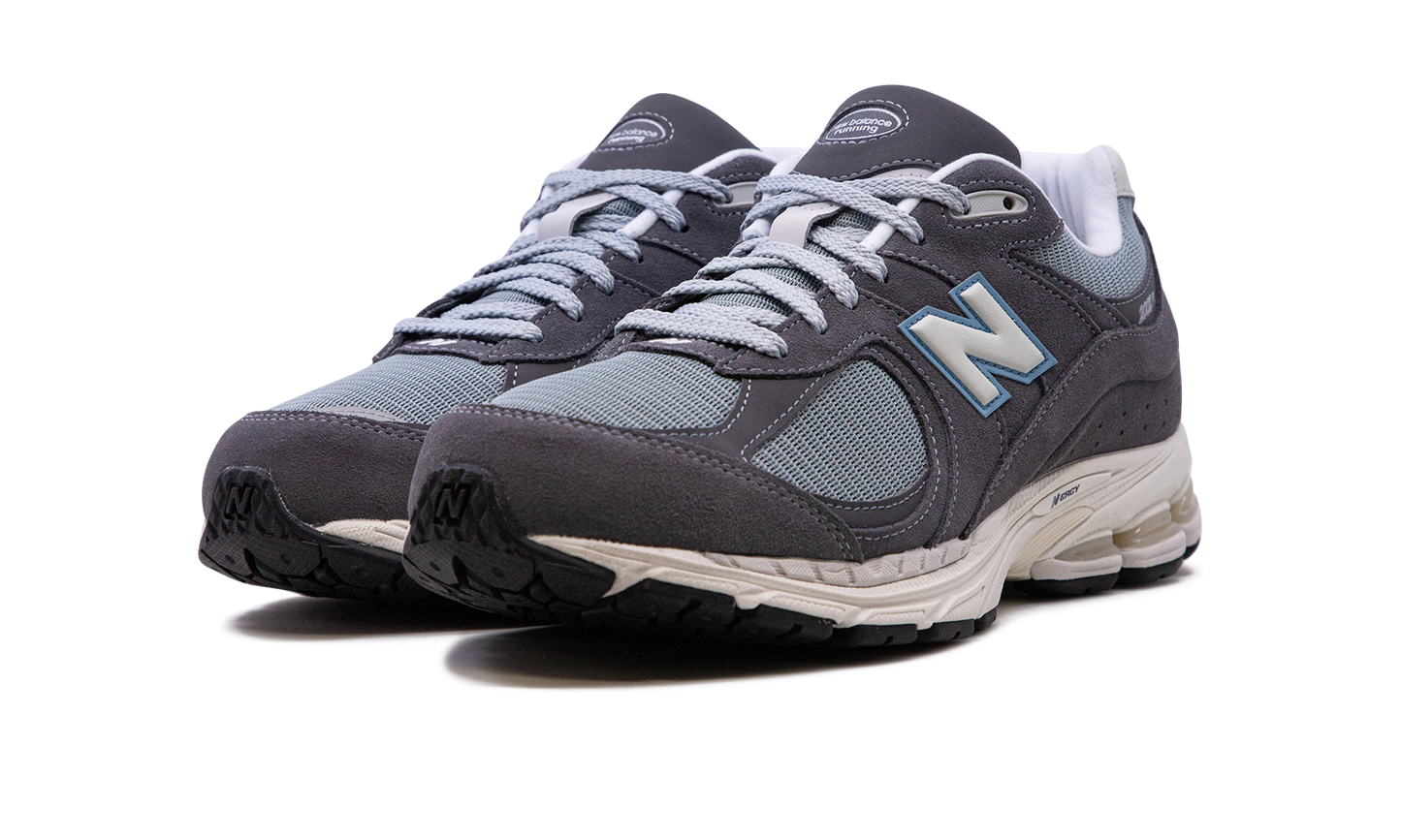 2002R "Magnet" M2002RFB