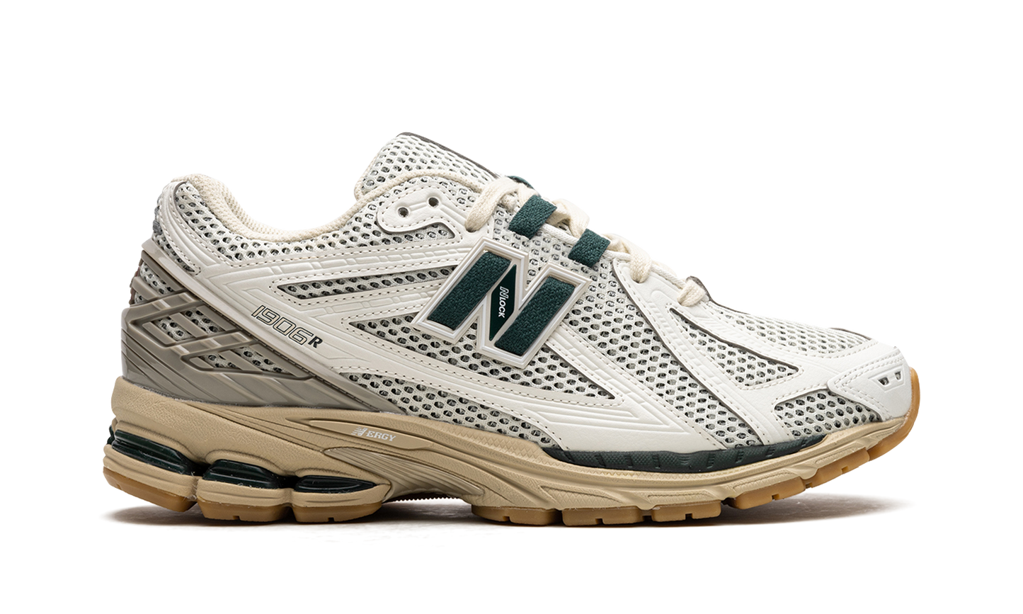 1906R "White Green Cream" M1906RQ