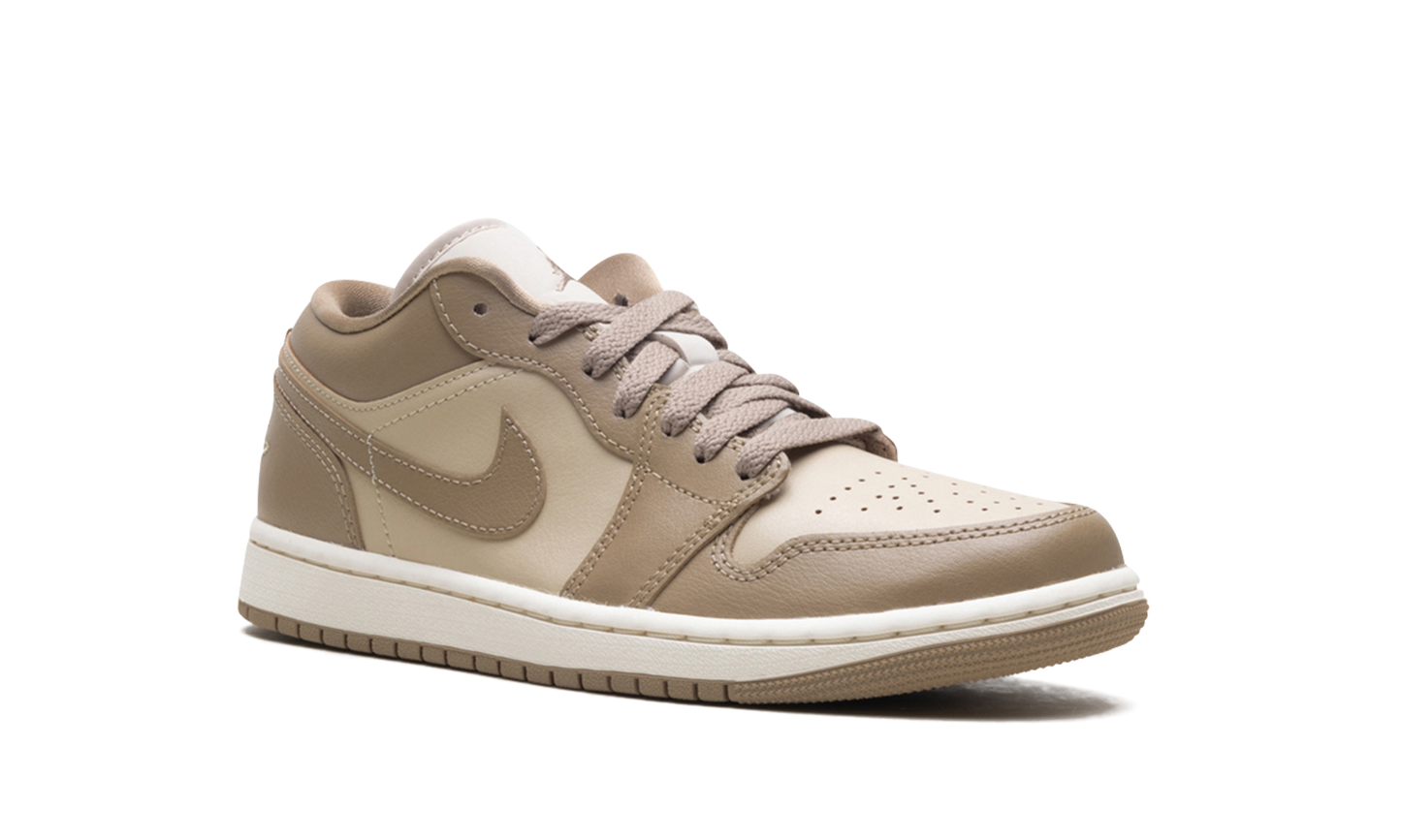 Jordan 1 Low WMNS "Rattan Sail Desert Camo" DC0774 203