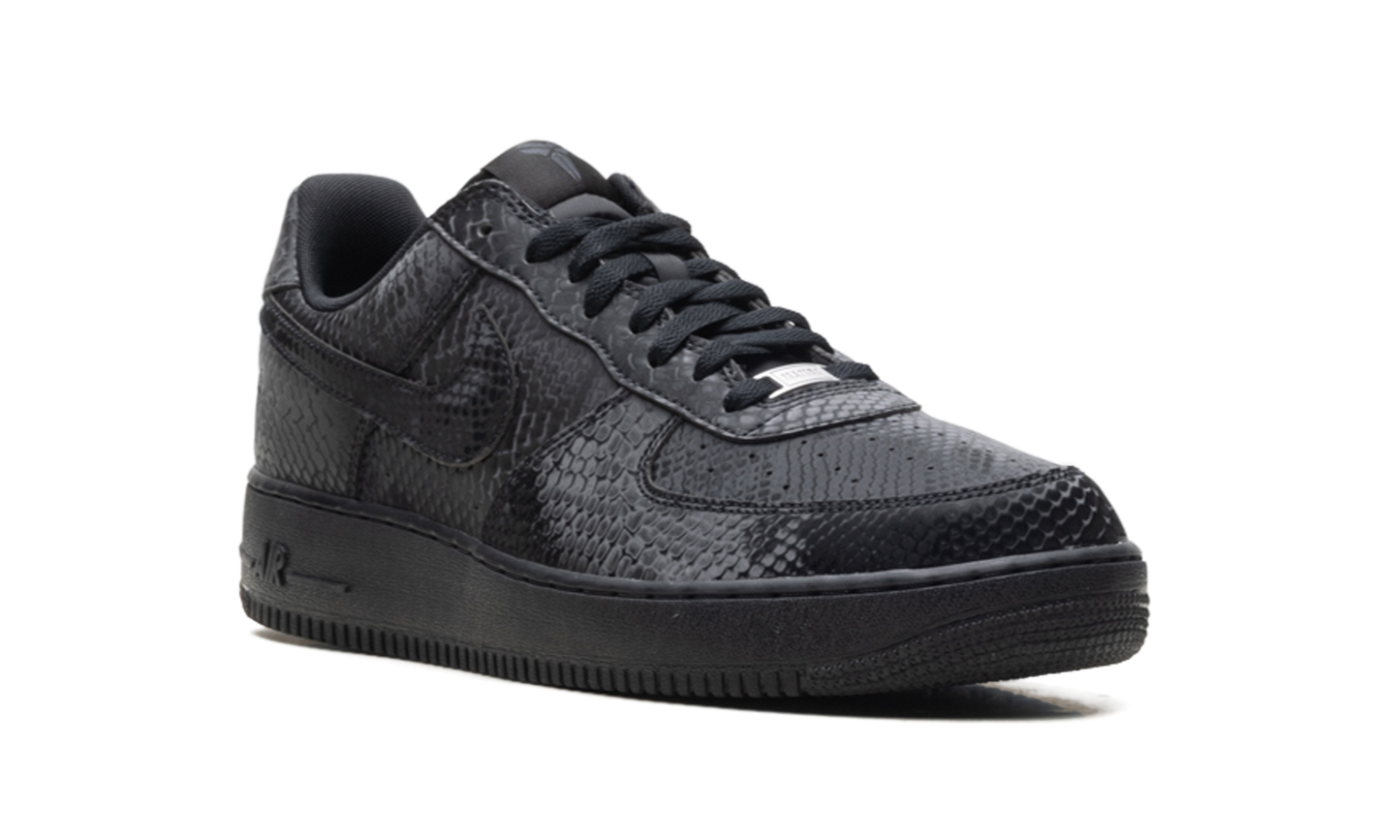 Kobe Bryant x Air Force 1 Low "Black" IB0018 003