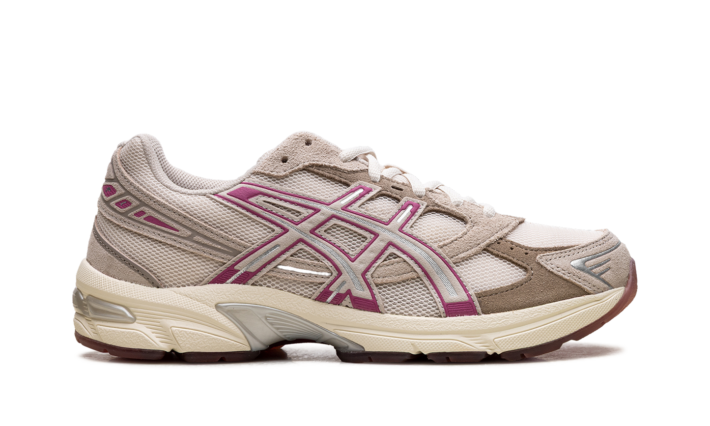 Gel-1130 WMNS "Oatmeal Peyote" 1202A527 250