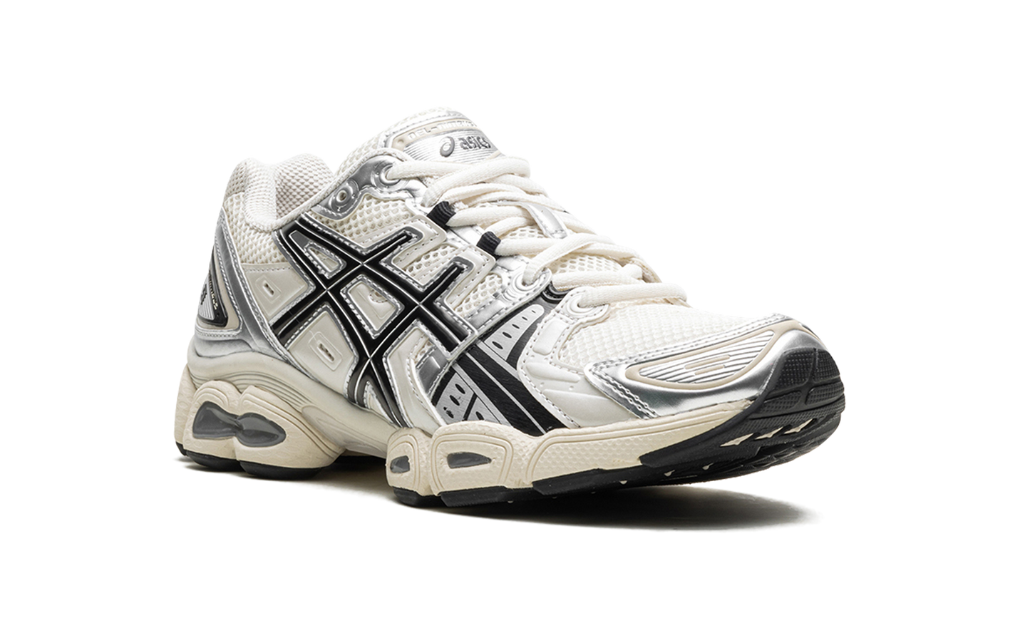 Gel Nimbus 9 "Cream / Black" 1201A424 105