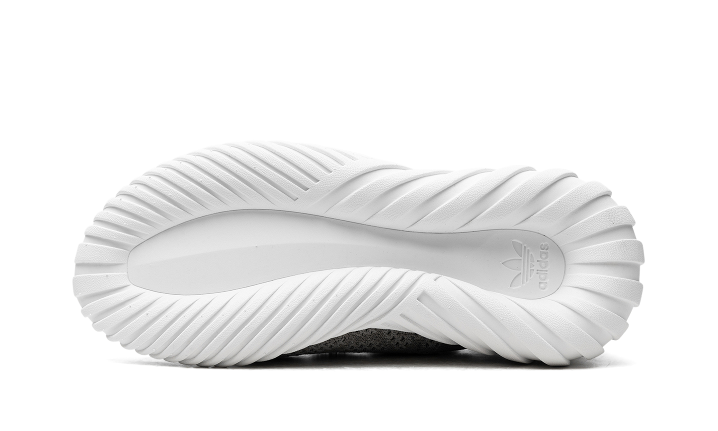 Tubular Doom Sock PK BY3561