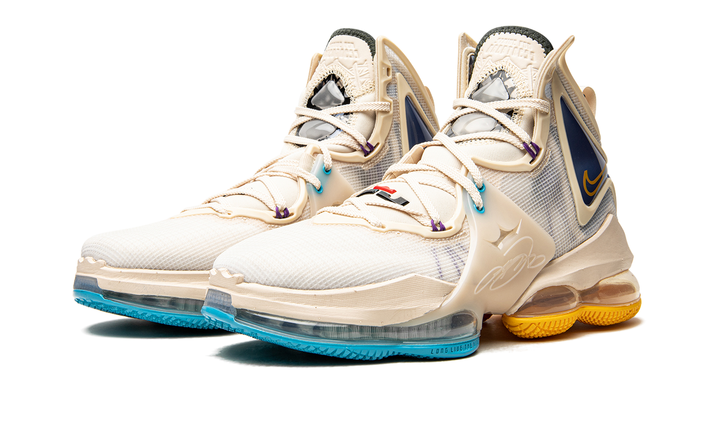 LeBron 19 "Minneapolis Lakers"
