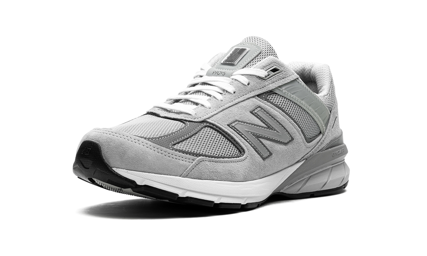 990 V5 "Grey" M990GL52E