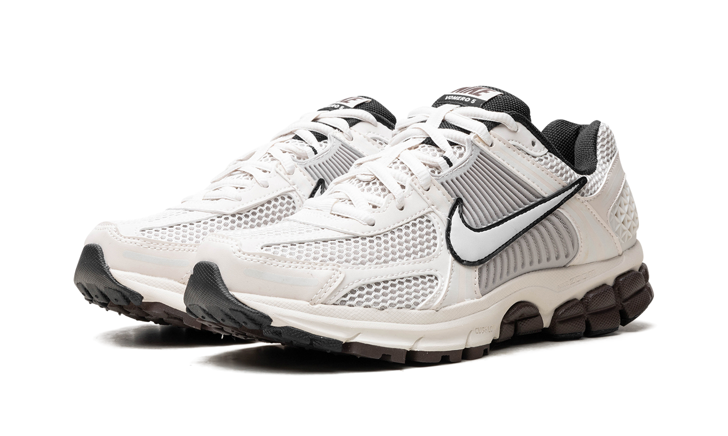 Air Zoom Vomero 5 WMNS "Phantom" FJ2028 001