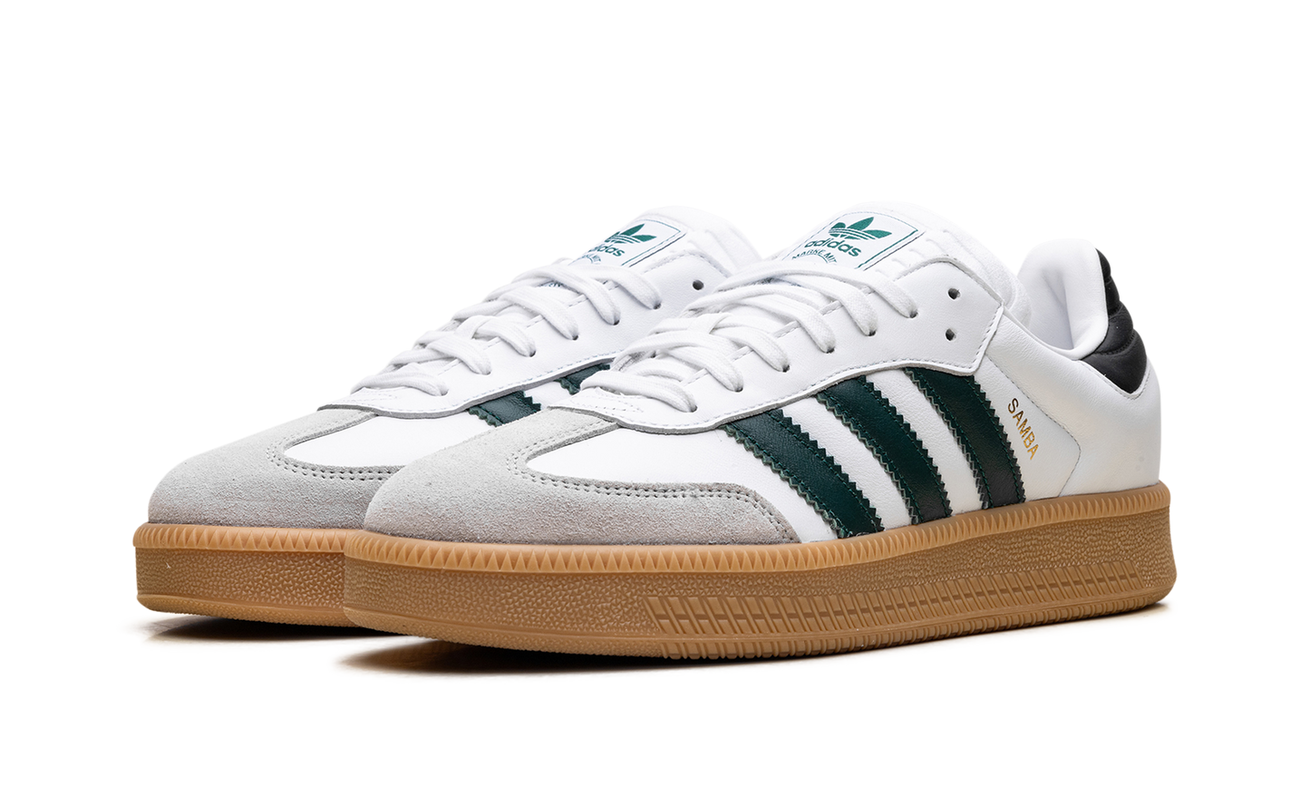 Samba XLG "Cloud White Collegiate Green" IE9181