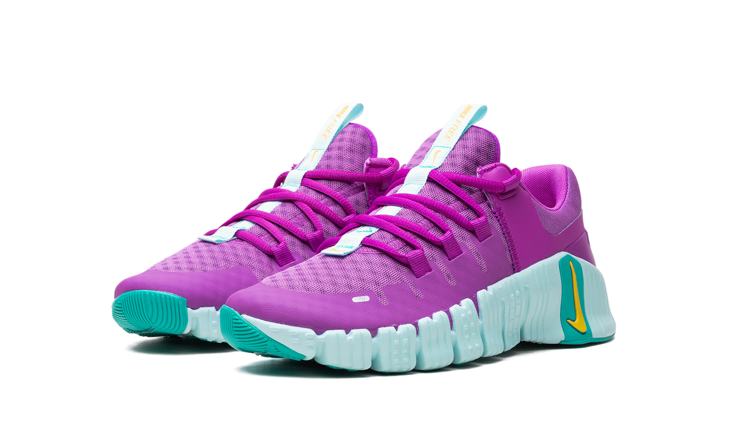 Free Metcon 5 WMNS "Hyper Violet" DV3950 501
