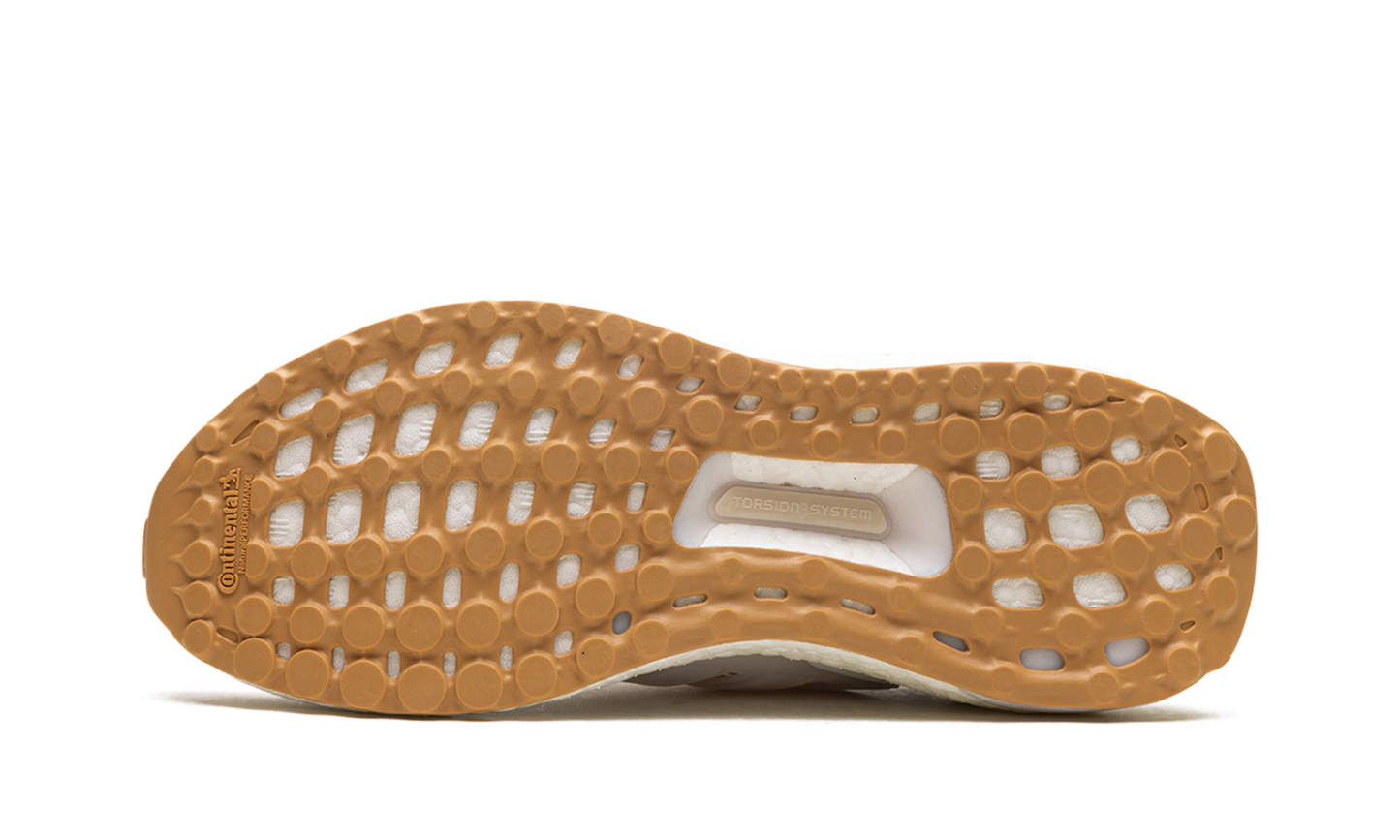 UltraBoost 1.0 "White Gum" ID9689