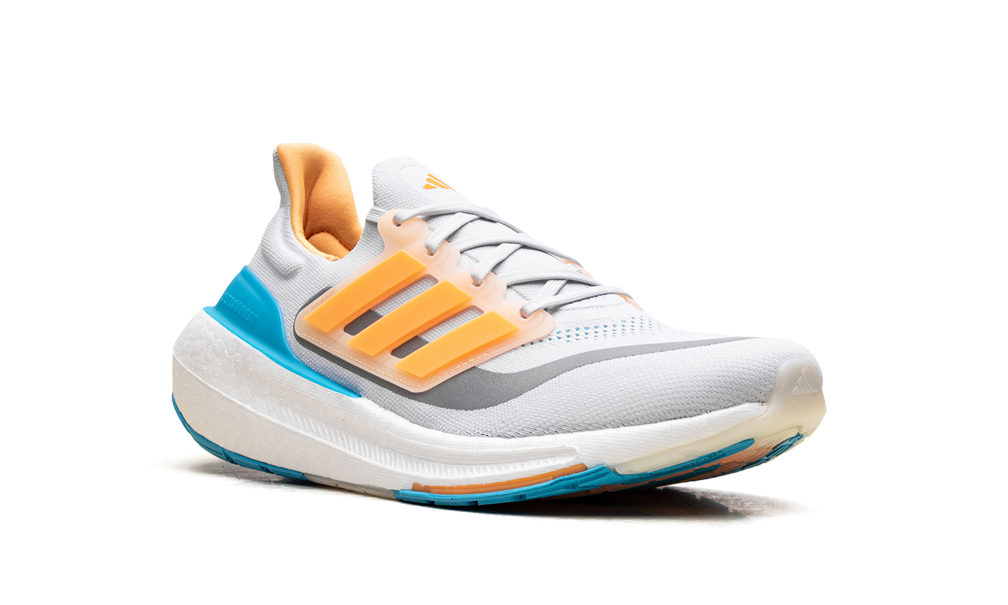 ULTRABOOST LIGHT "Black" IE1758