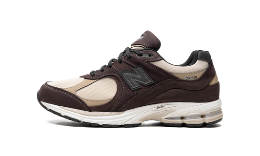 2002R "Black Coffee" M2002RXQ