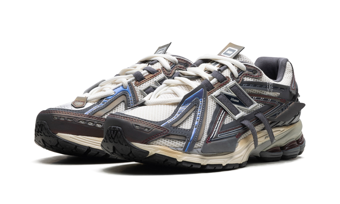 1906A "Eggplant" U1906ANA