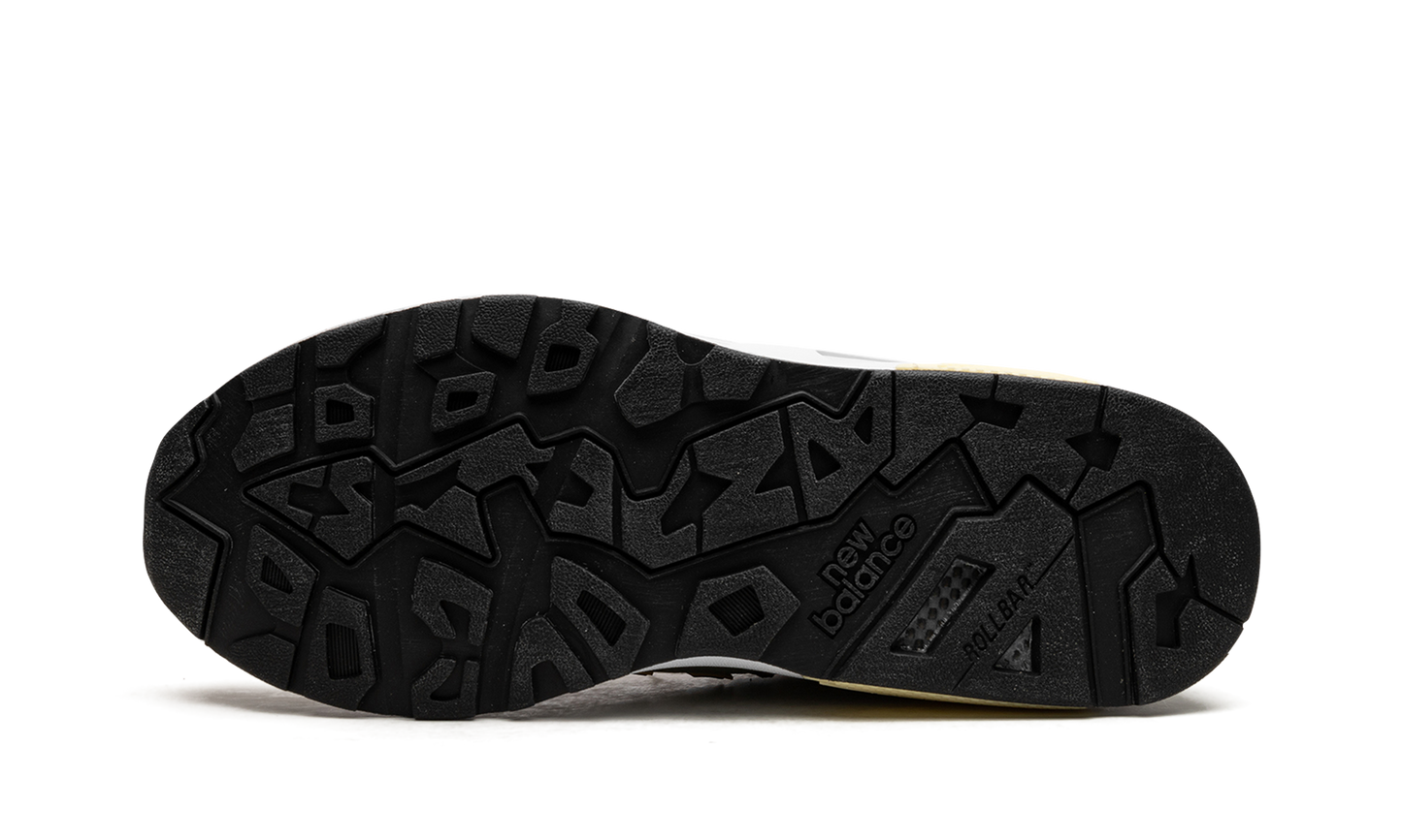 580 "Olive" MT580AC2