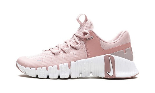 WMNS Nike Free Metcon 5 "Pink Oxford" DV3950 600